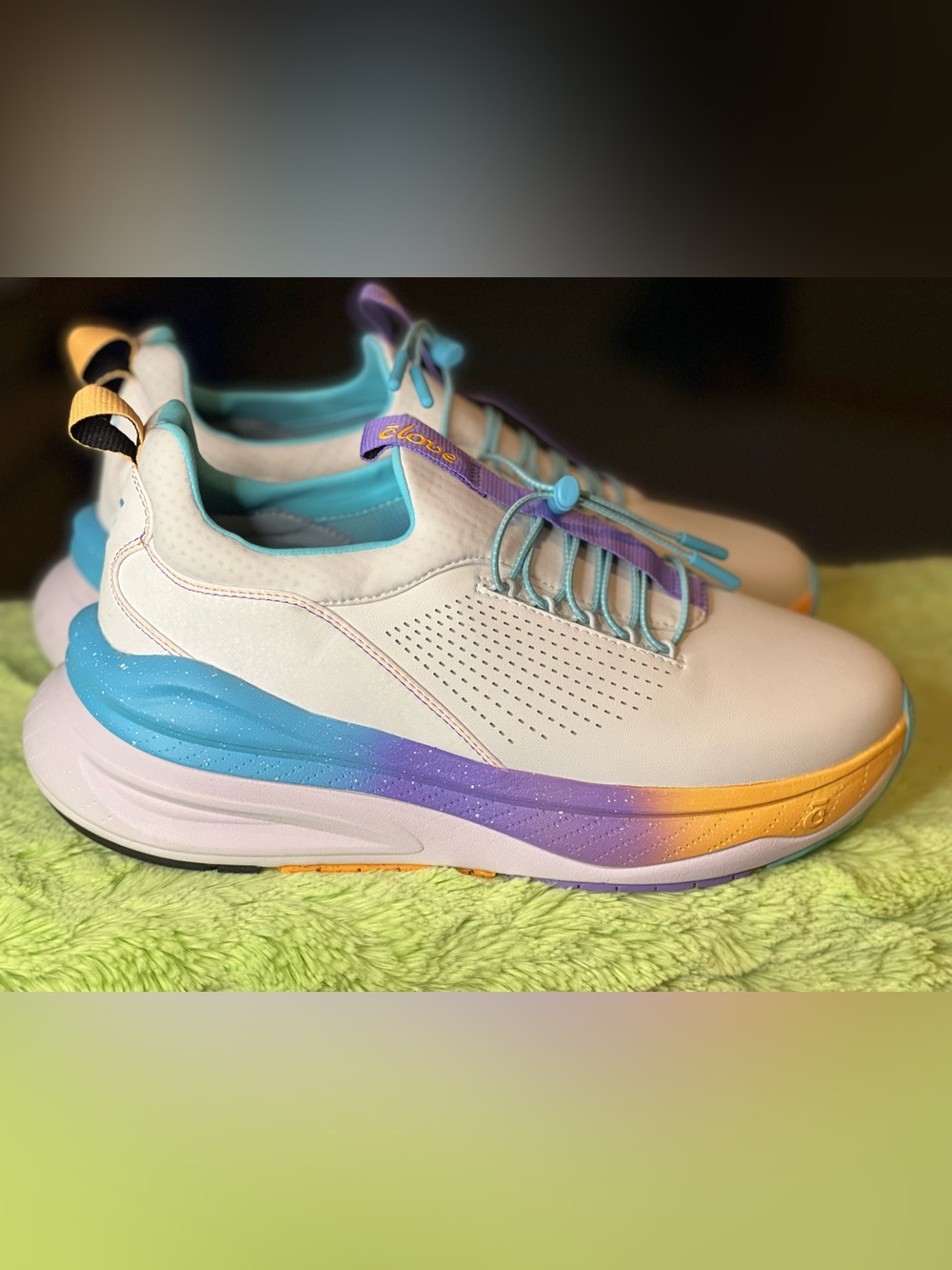 CLOVE Healthcare Sneakers Women’s 10 Men’s 8.5 RARE LIMITED EDITION